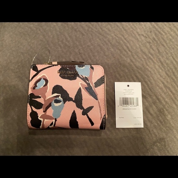 NWT Kate spade wallet - Picture 1 of 5
